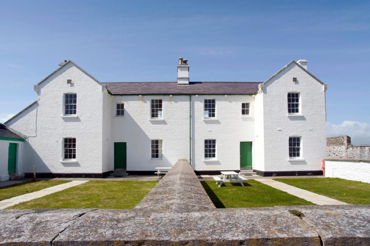 Galley Head Lightkeeper'S Houses Donoure Eksteriør billede